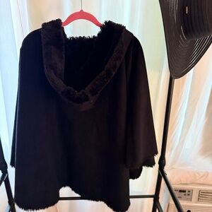 Black faux fur cape